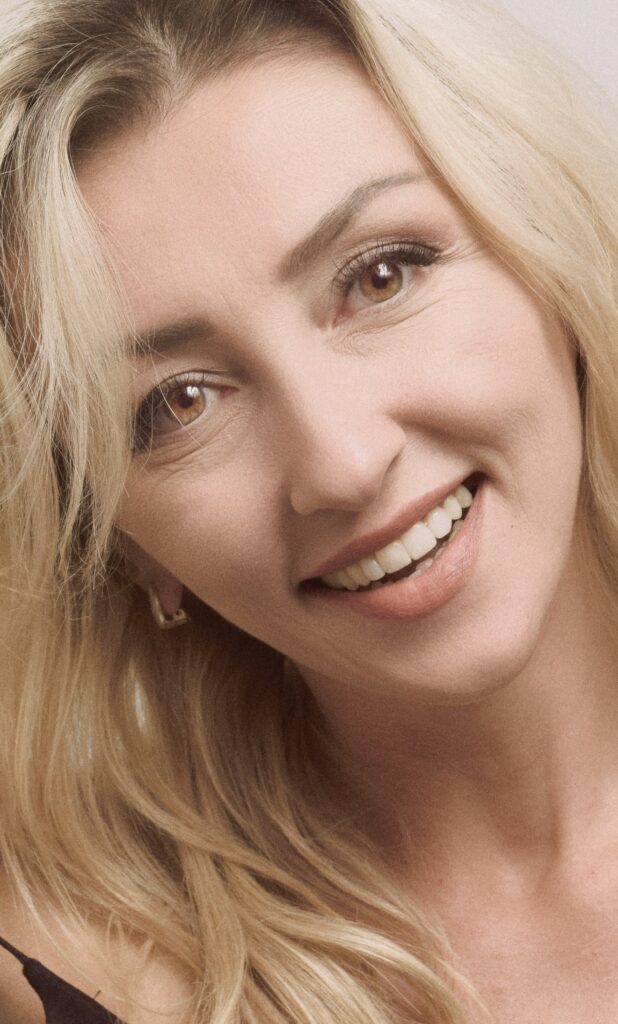Jawline Buccal Fat Removal 10 Years Later guide to facial aging, volume loss, jawline definition, long-term appearance, risks, and cosmetic results.