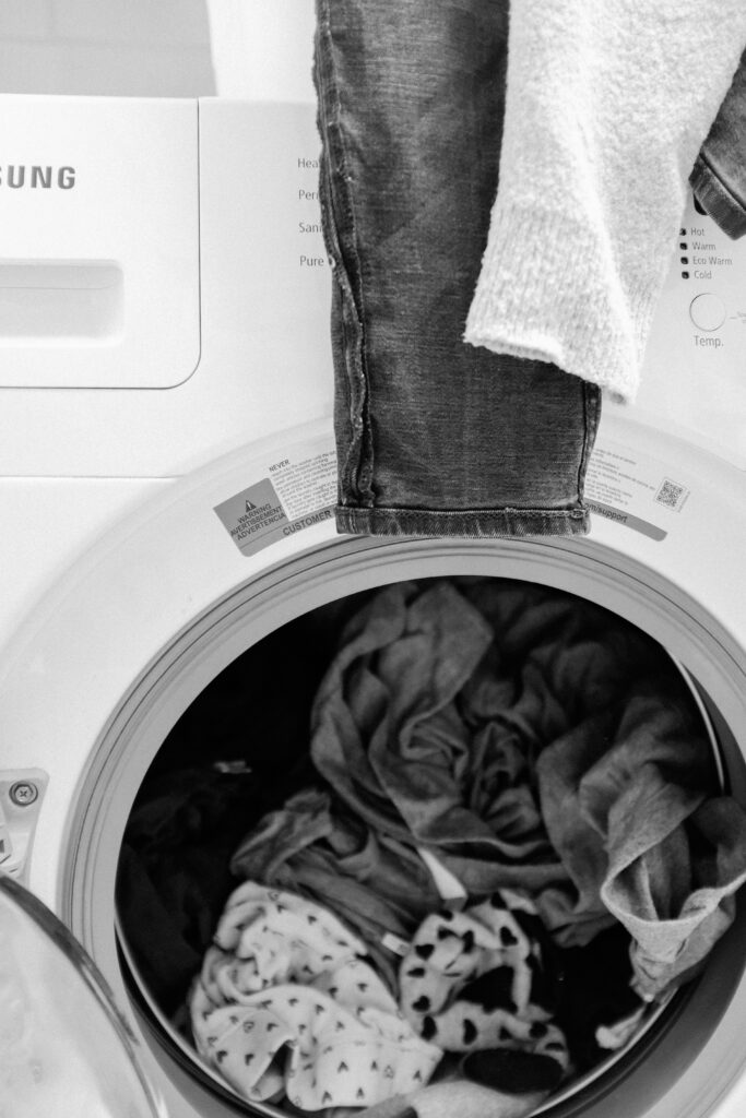 How to Get Ink Out of Dryer guide to ink removal, dryer drum cleaning, residue treatment, safe cleaning techniques, and appliance care.