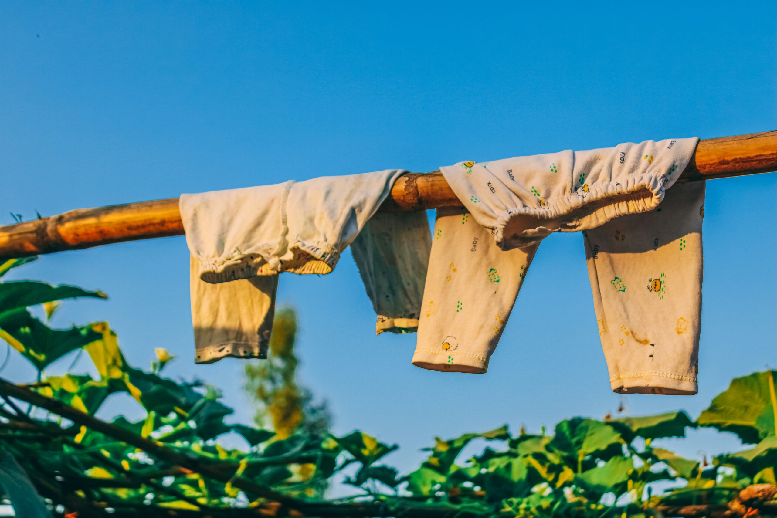 How to Get Cooking Oil Out of Clothes: 9 Effective Cleaning Steps