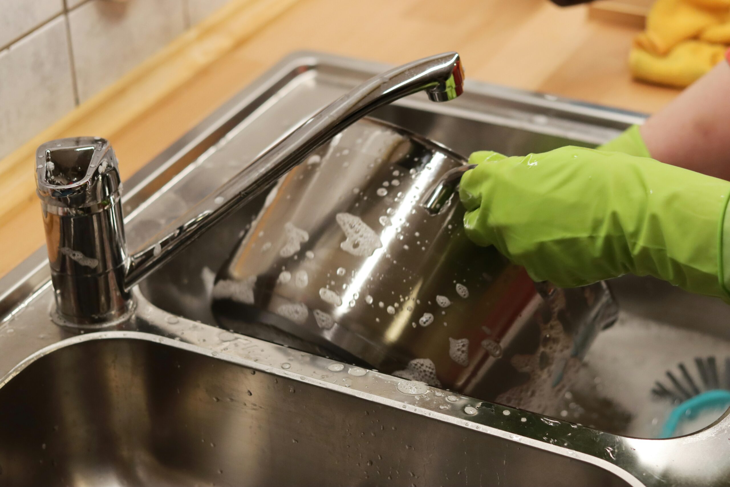 How to Get Scratches Out of Stainless Steel: 7 Effective Methods